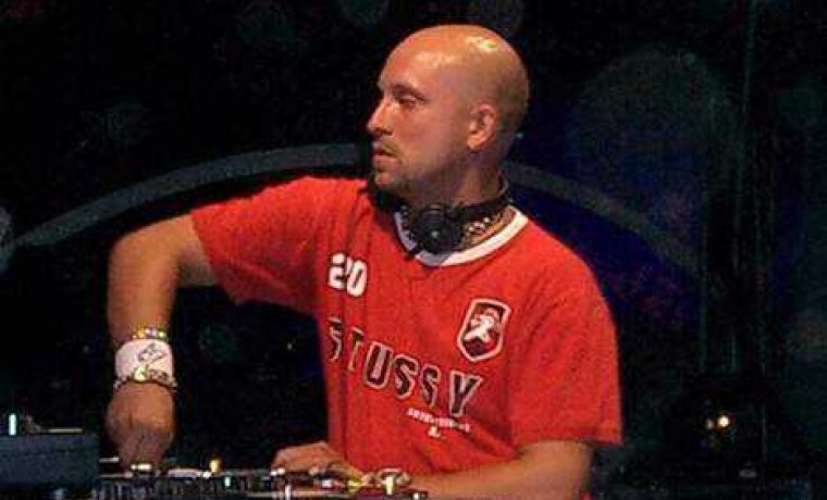 tom1_1205336110.jpg