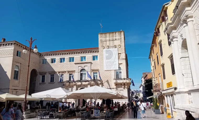 trg, grad zadar, vijećnica trg, grad zadar, vijećnica
