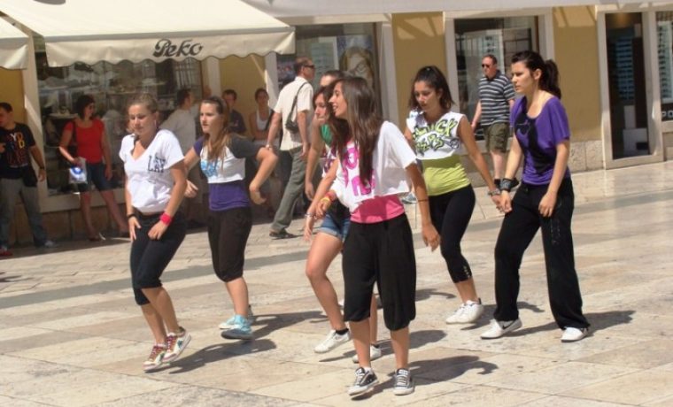 trg__hiphop_1309169158.JPG