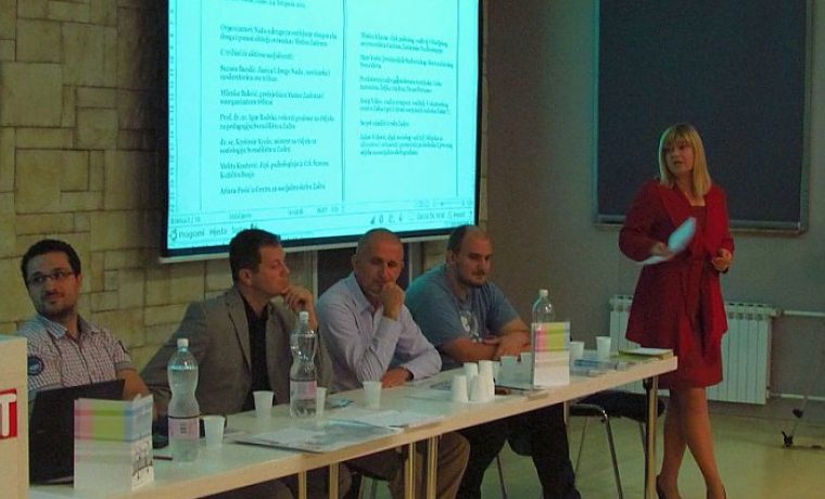 tribina3_1382683238.jpg Foto: 057info (I.Z.)