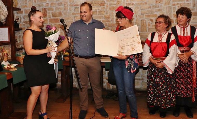 Foto: Naši školji
