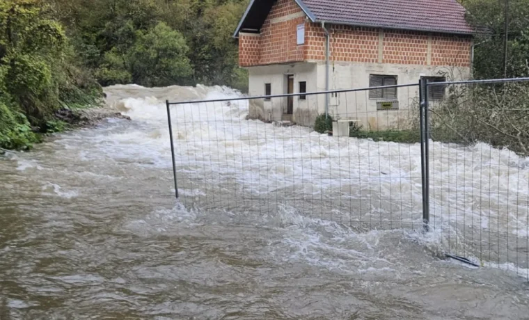una, hidroelektrana