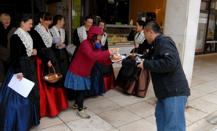 uskrs_djevojke_3_1428142458.jpg Foto: 057info