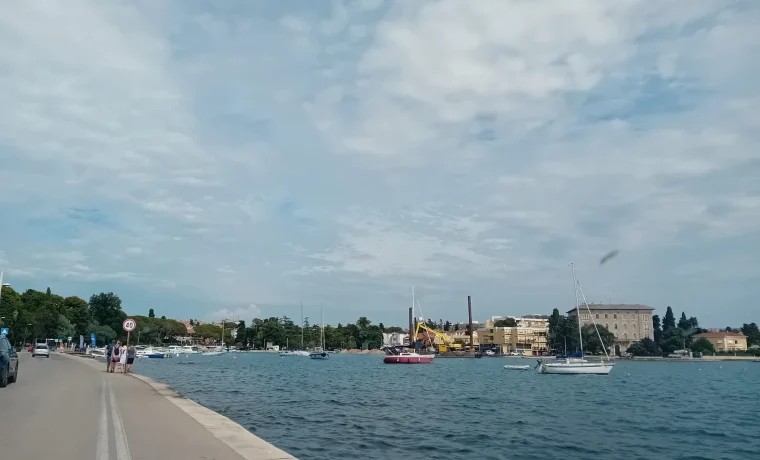 uvala maestral uvala maestral
