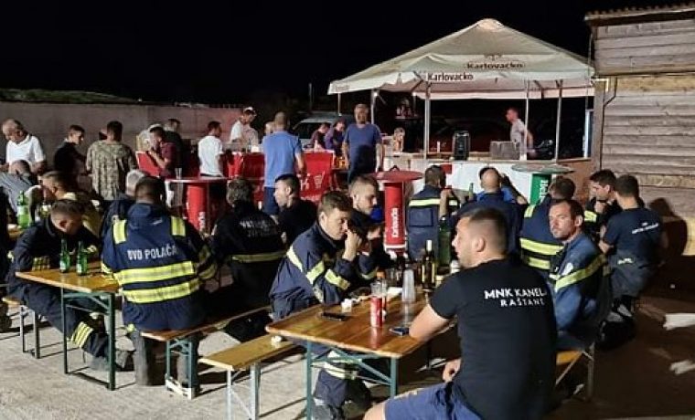 Foto: Vatrogasci - Oni su naši heroji