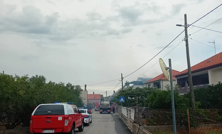 vatrogasci, požar
