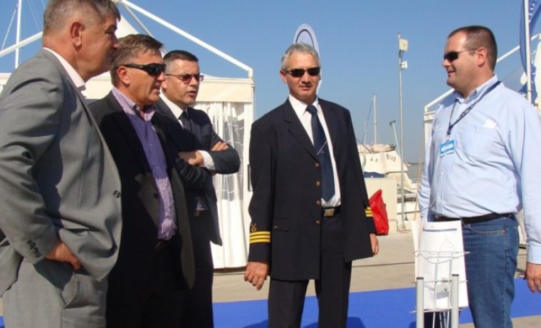 vektor__santini_1351167318.JPG vektor__santini_1351167318.JPG