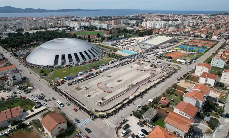 višnjik, parking