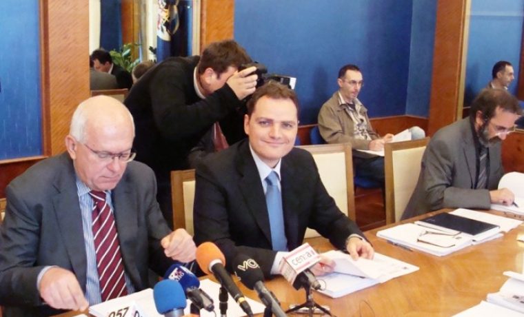 vran_i___kasap_1272967387.JPG vran_i___kasap_1272967387.JPG