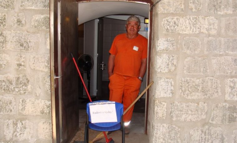 wc__bedem_1279614414.JPG