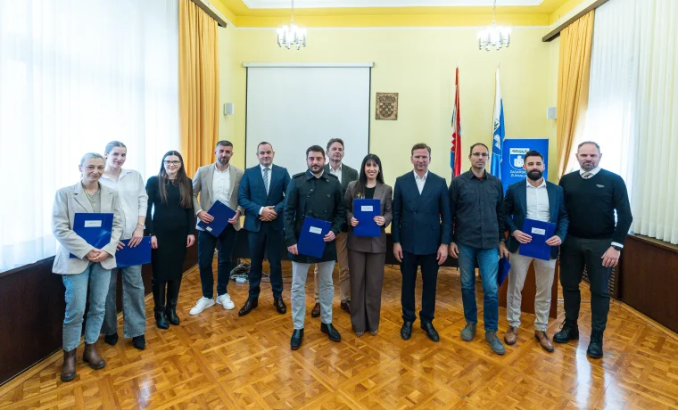 zadarska zupanija dodjela potpora ikt sektor bozicni domjenak kod zupana bilaver dujela mediji (15) Foto: Tomi Burčul