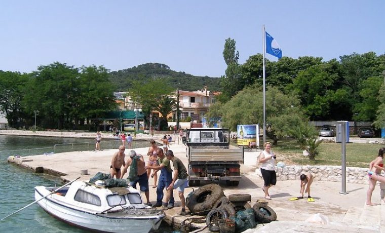 zastava1_1276585640.jpg