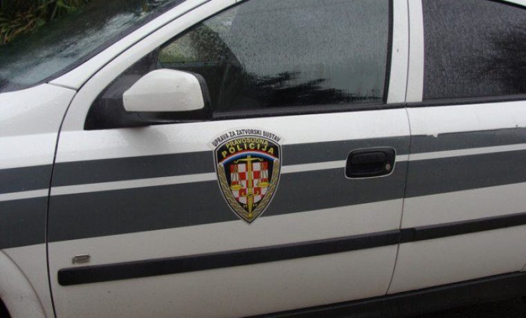 zatvor__policija_1355404424.JPG