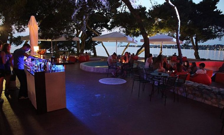 Foto: Beach bar Zaz