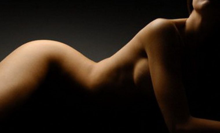 zena_gola_1359896932.jpg Foto: mojportal.ba