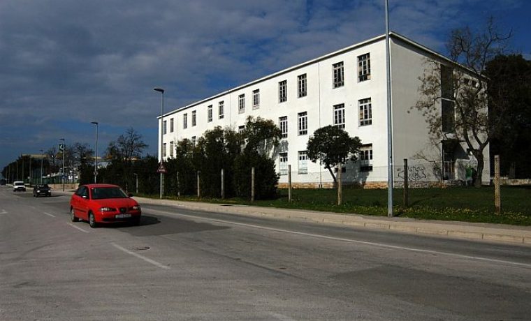 zgrada_v0001_1267634624.JPG zgrada_v0001_1267634624.JPG