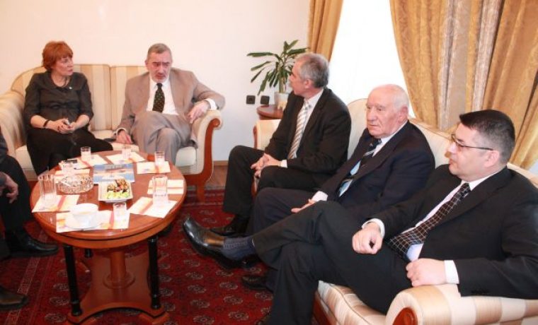 zrili___iki__1301123055.JPG